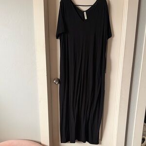 Zenana Outfitters Classic Black Maxi Dress